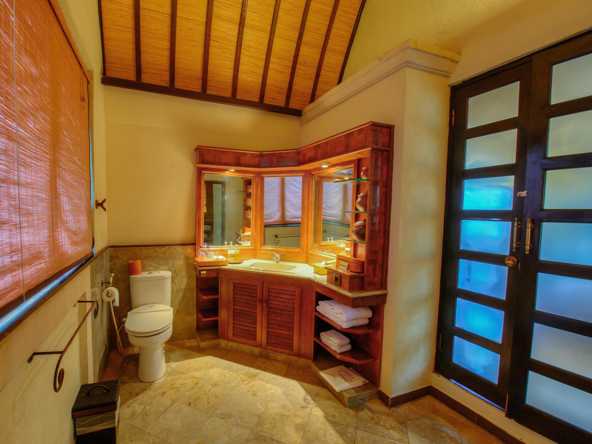 Lumbung Resort Seminyak (Bali)